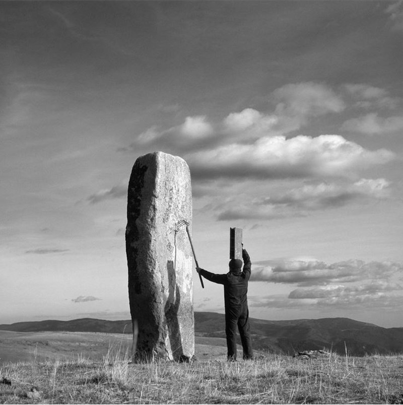 Lucien Pelen, Le Griffon, photographie, 2008, 150 x 150 cm – Collection Frac Occitanie Montpellier