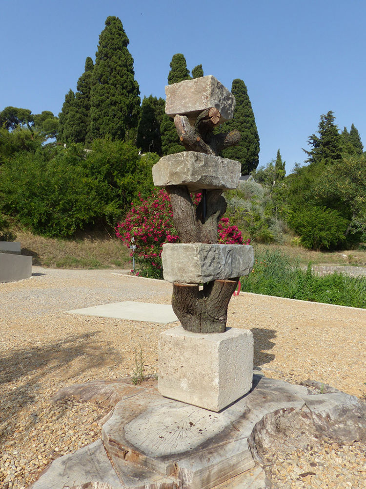 Jean-Claude Ruggirello, Gisant, 2019. Photo : Frac Occitanie Montpellier