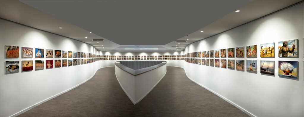 Gabriele Di Matteo, L’Humanité nue, vue de l'exposition au Kiasma, Castelnau-le-Lez - Collection Frac Occitanie Montpellier. Photo Pierre Schwartz