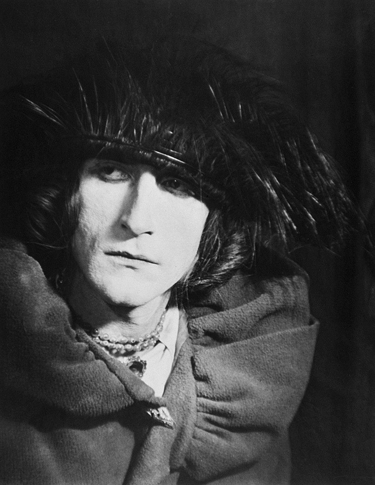 Man ray, Rrose Sélavy,1921 © Man Ray Trust / Adagp, Paris 2022, crédit photographique : Pierre Schwartz - Collection Frac Occitanie Montpellier