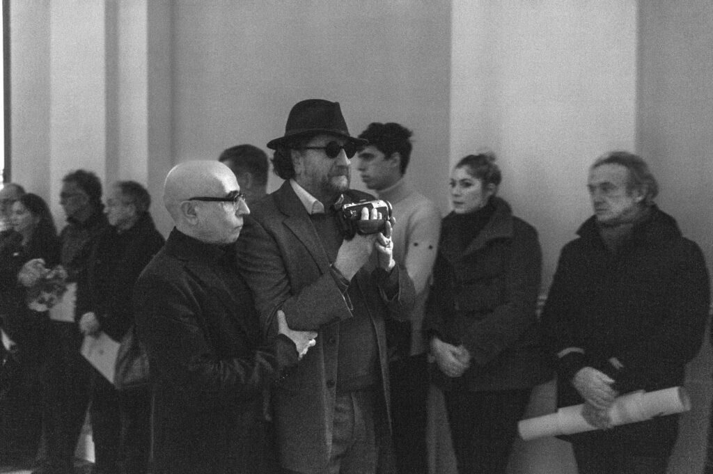 The Blind Man - E IL TORO, performance avec Jimmie Durham, Galerie Thomas Dane, Naples